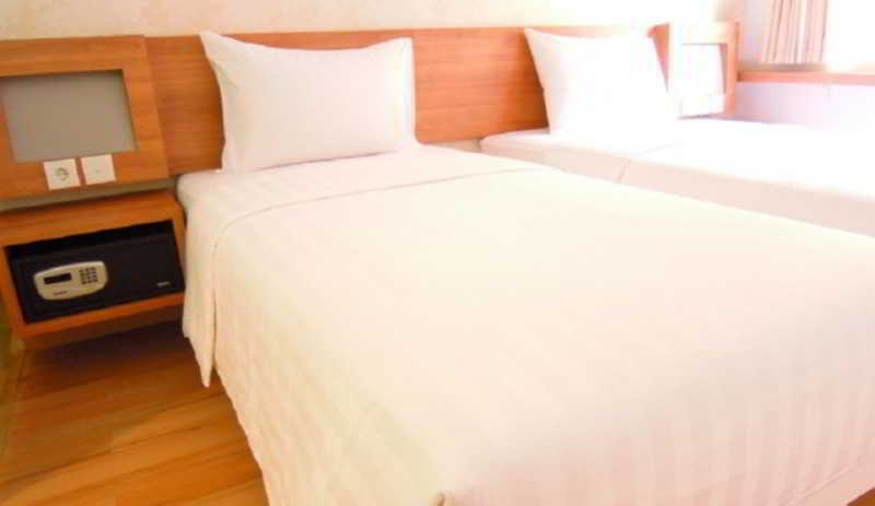 Whiz Hotel Cikini Jakarta Eksteriør bilde