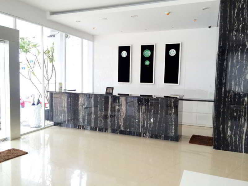 Whiz Hotel Cikini Jakarta Eksteriør bilde
